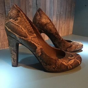 Jessica Simpson faux snake skin heels